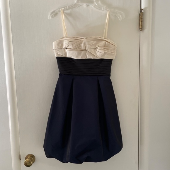 BCBGMAXAZRIA Cummerbund Bubble Hem Strapless Dress Size 2 - Picture 1 of 13